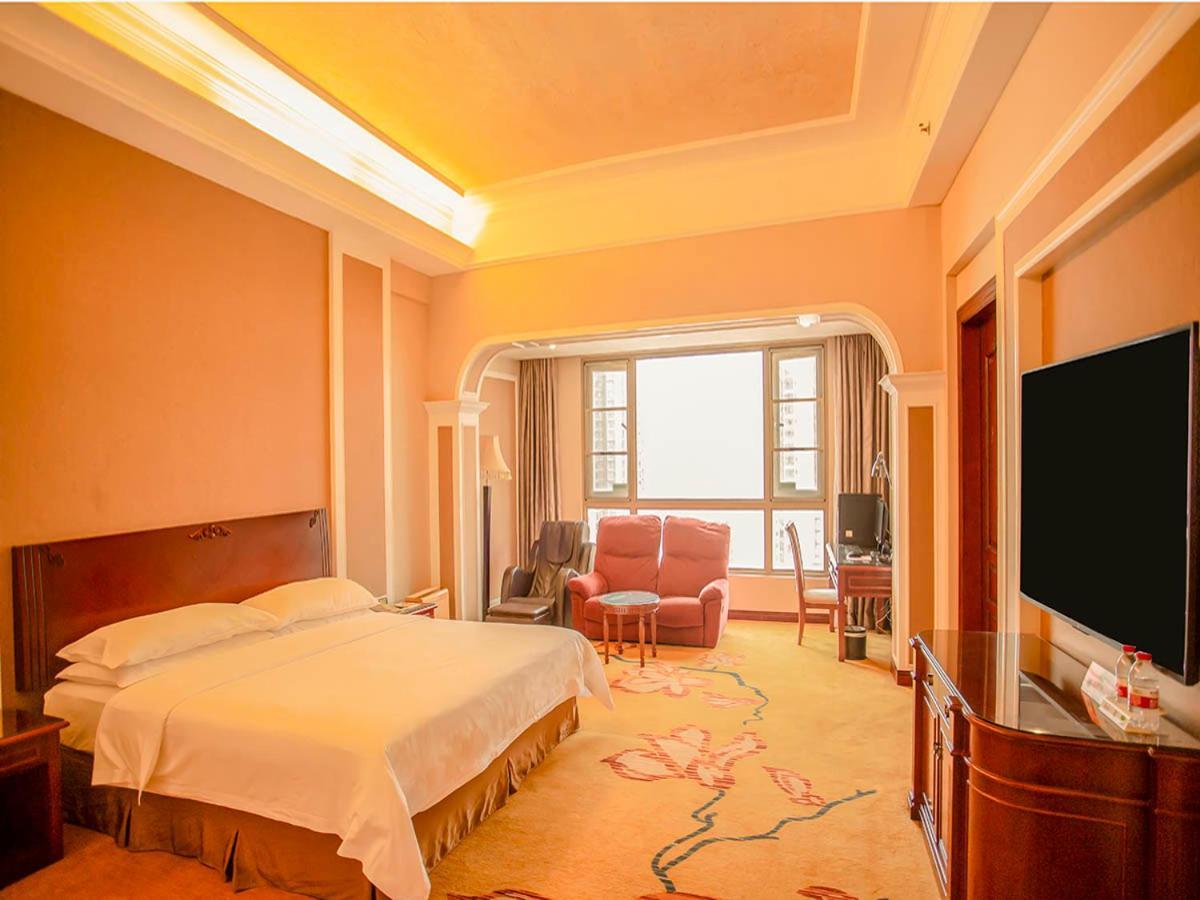 Vienna Hotel Shenzhen Songgang Liye Road Exterior photo